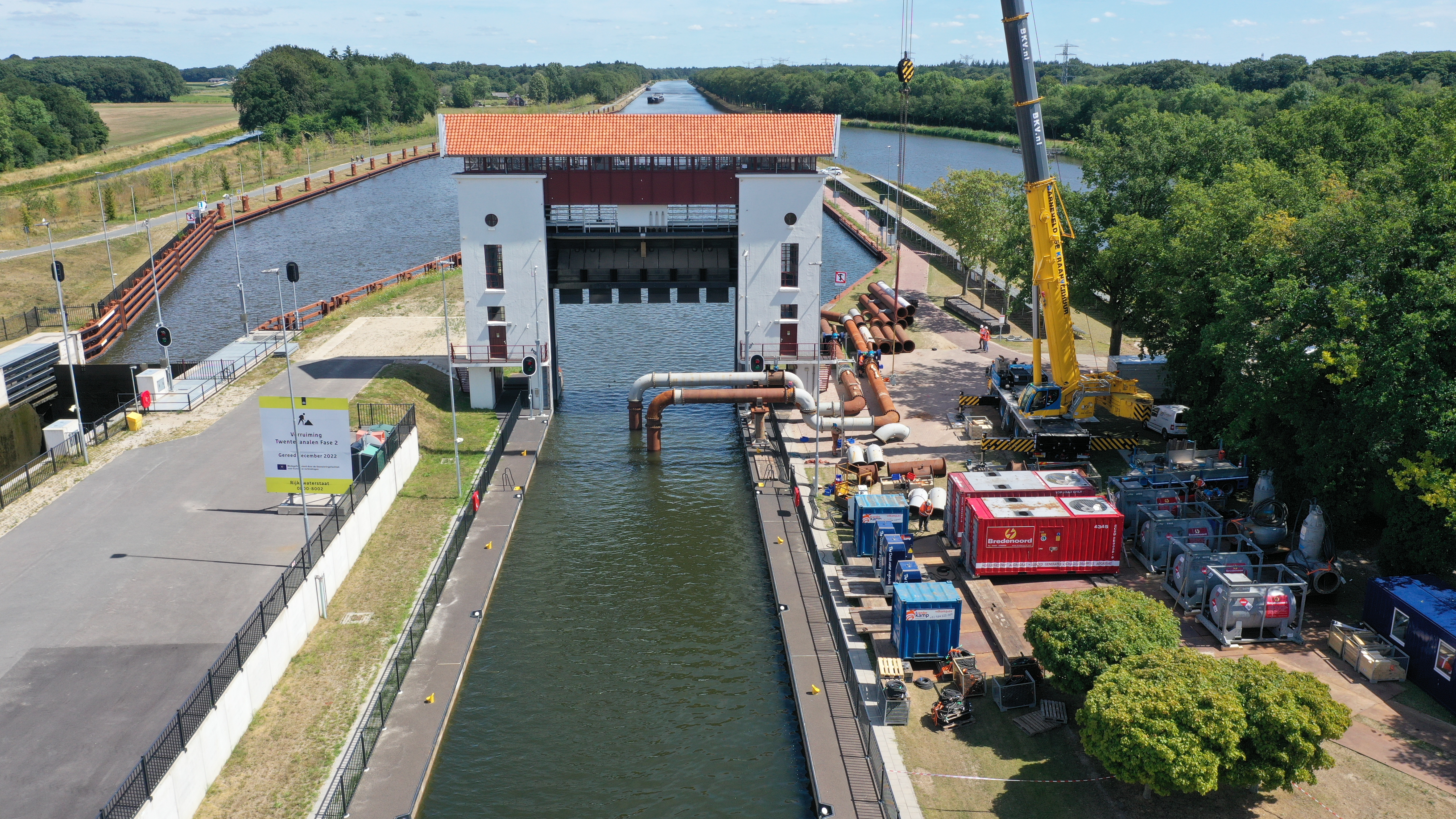 Eefde luchtfoto installatie vanderkamp Pompen oppervlaktewater pomp installatie.