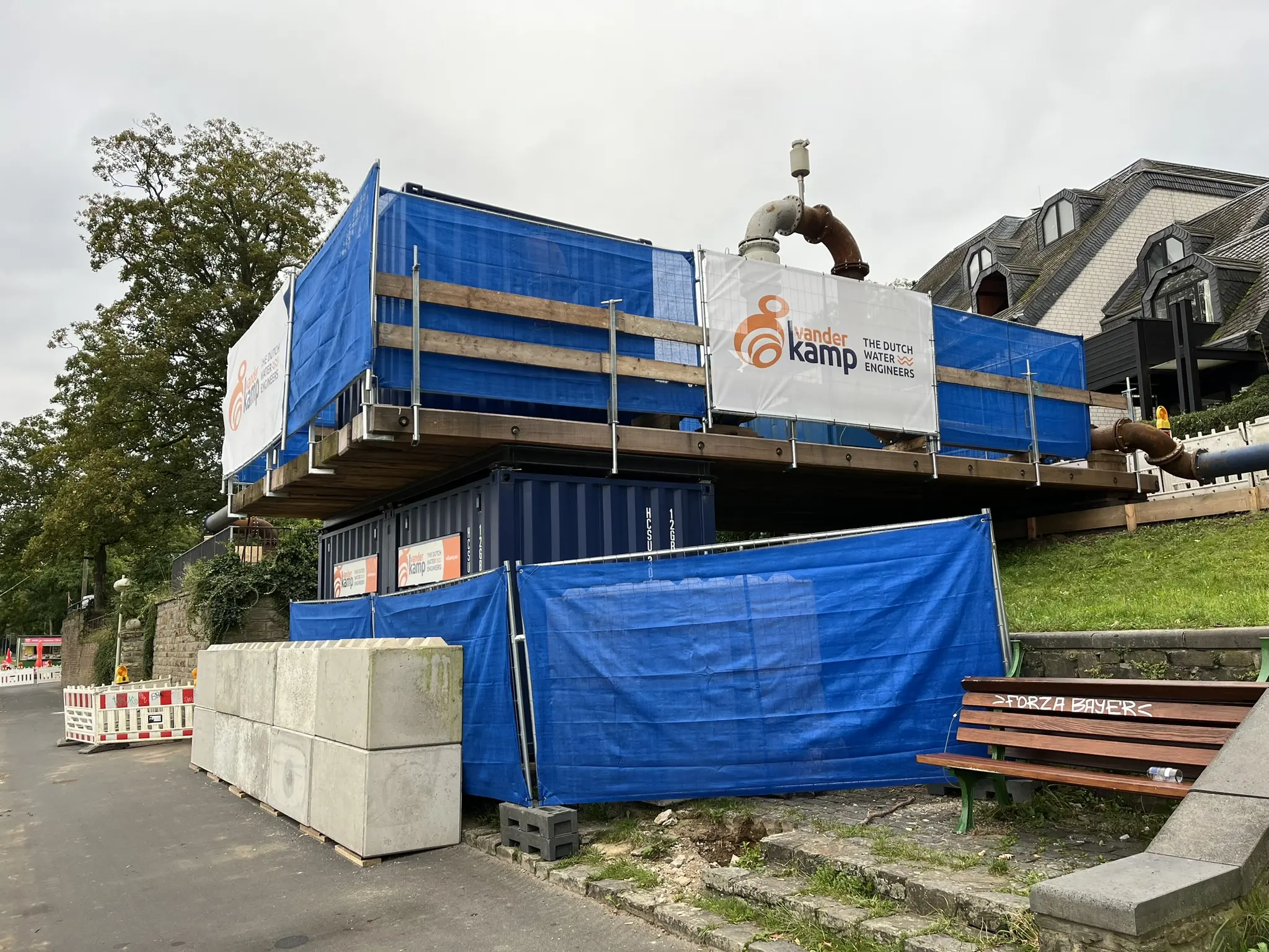 Projekt Bonn: Unteransicht der Pumpcontainer