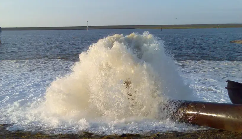 Springbrunnen beim Projekt Delfzijl Akzo.
