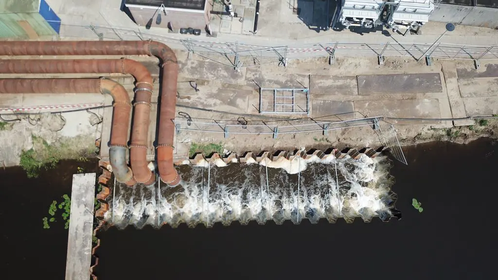 Vanderkamp ondersteunt bij renoveren van  Negam de stuw Vrouwenhoek in Hardenberg.