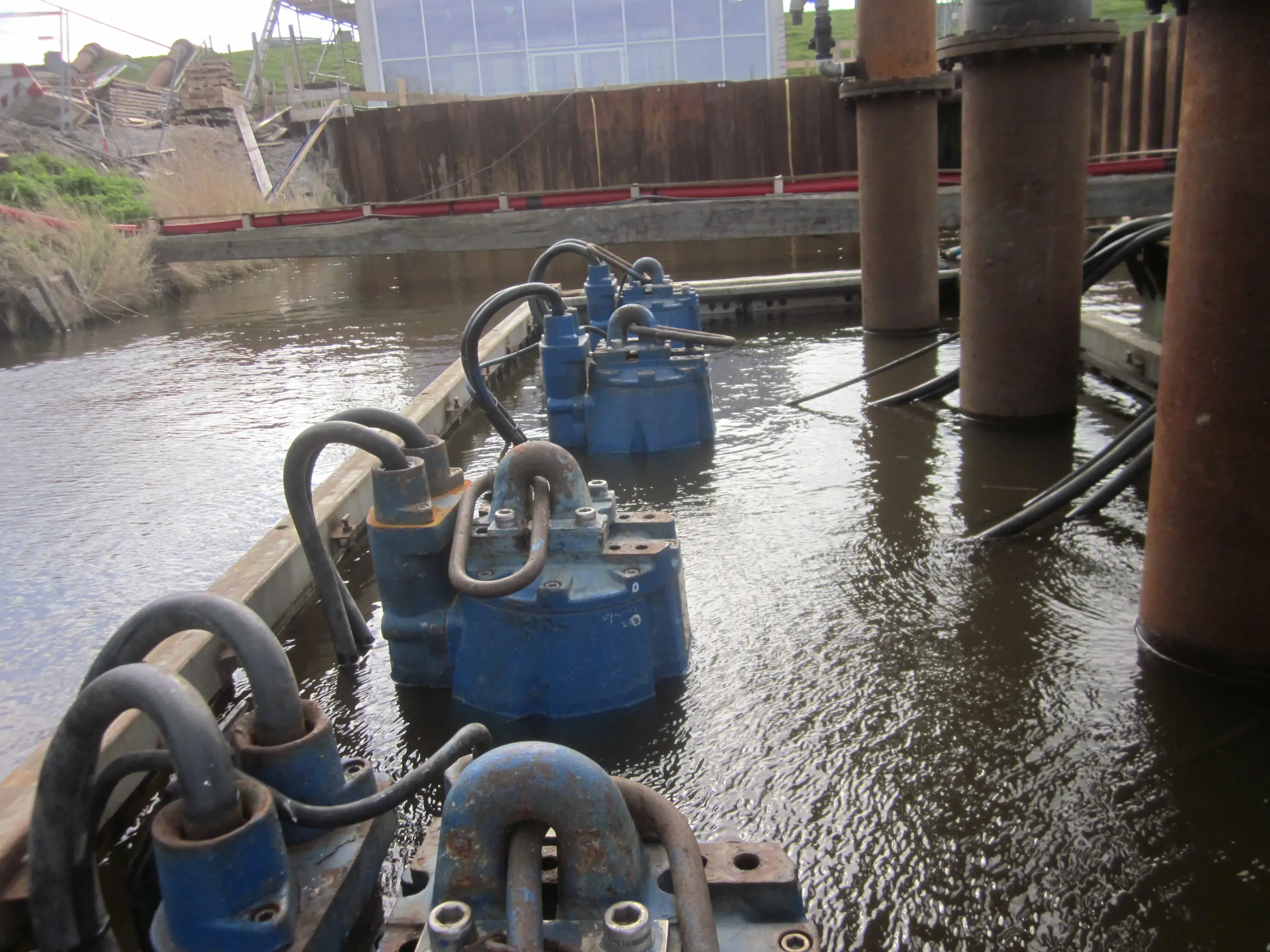 Vanderkamp ondersteunt Friso civiel bij de vervanging van Gemaal Prins Hendrik