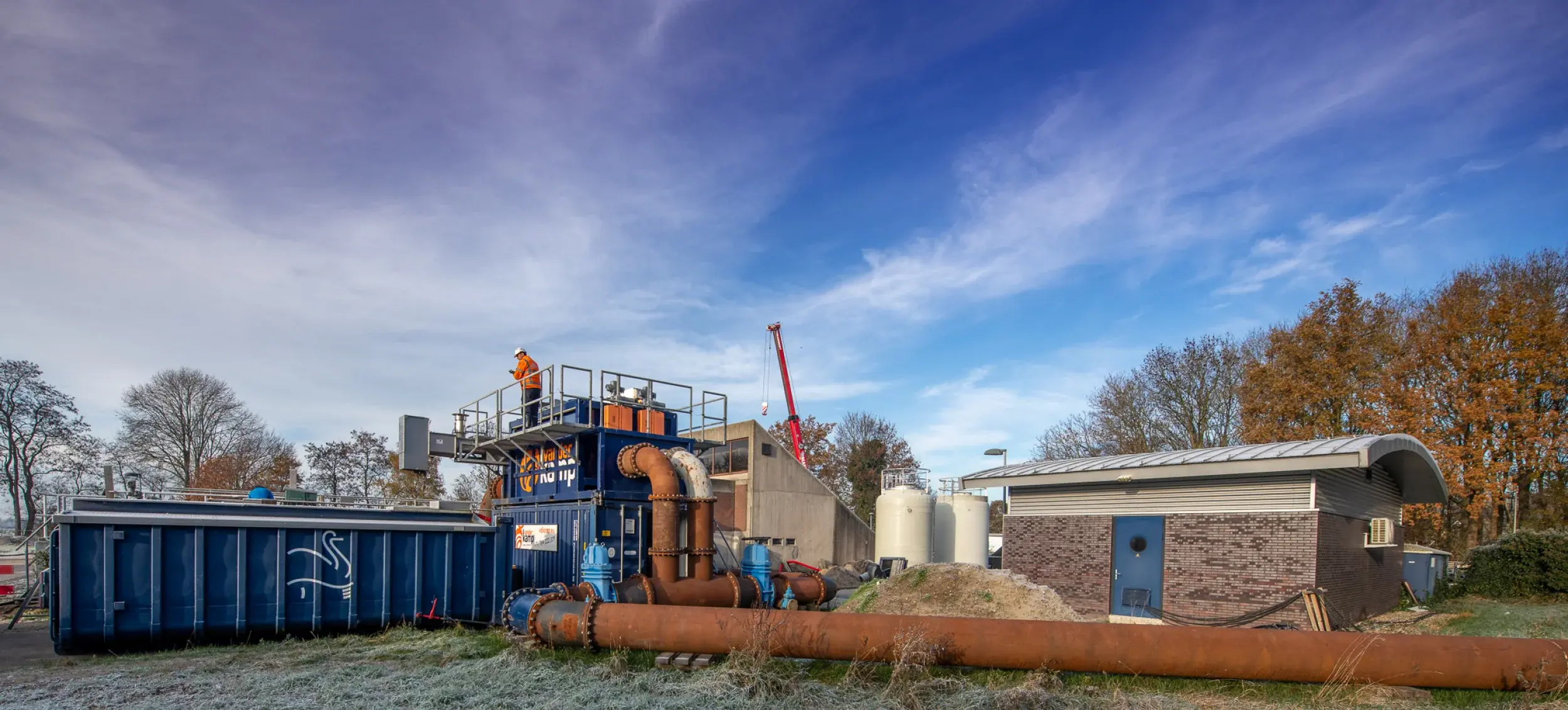 Overzichtsfoto roostergoedreiniger op de RWZI in Woerden van Vanderkamp. 