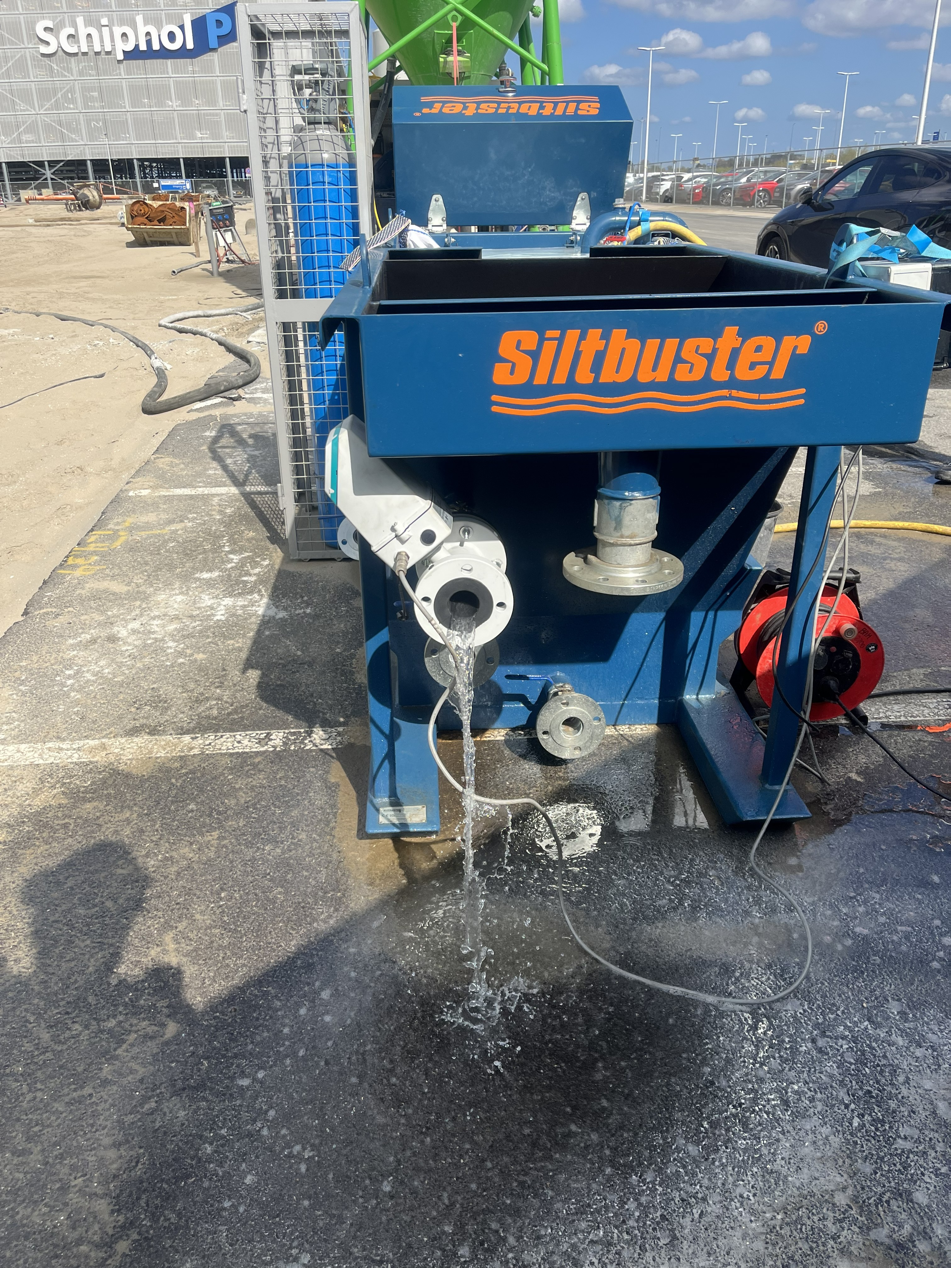 Detailfoto Siltbuster HD Unit van Vanderkamp op een bouwlocatie bij Schiphol 