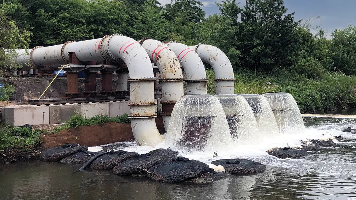 Hevel installatie bij rivier Don geplaatst door Vanderkamp