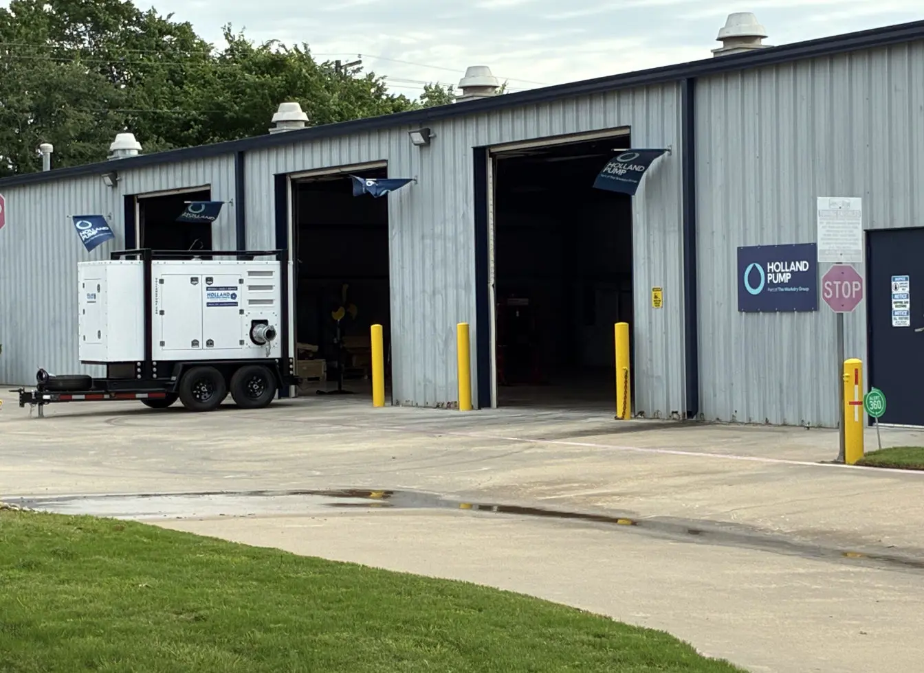 Holland Pump Dallas Fort Worth branch with pump outside