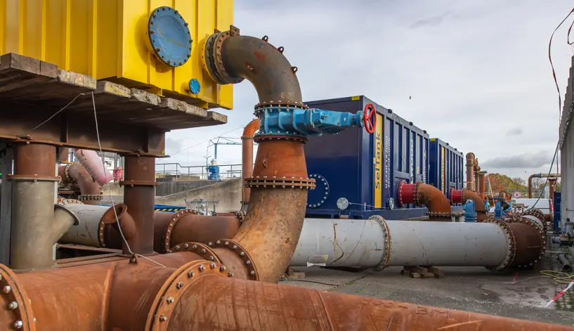 Seltank in de installatie op de RWZI in Almere bypass gebouwd door Vanderkamp. 