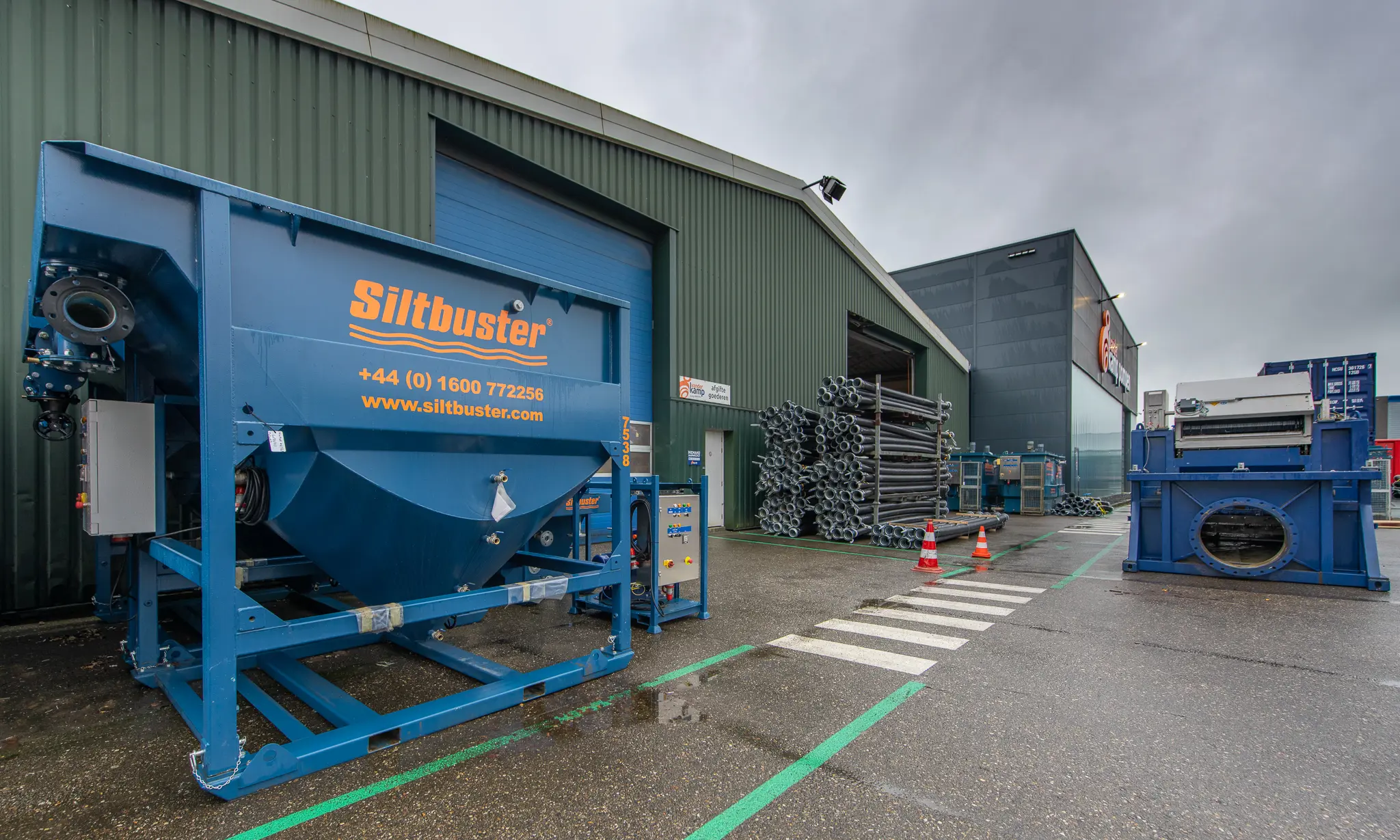 Siltbuster lamelle separator zijaanzicht op werkplaats