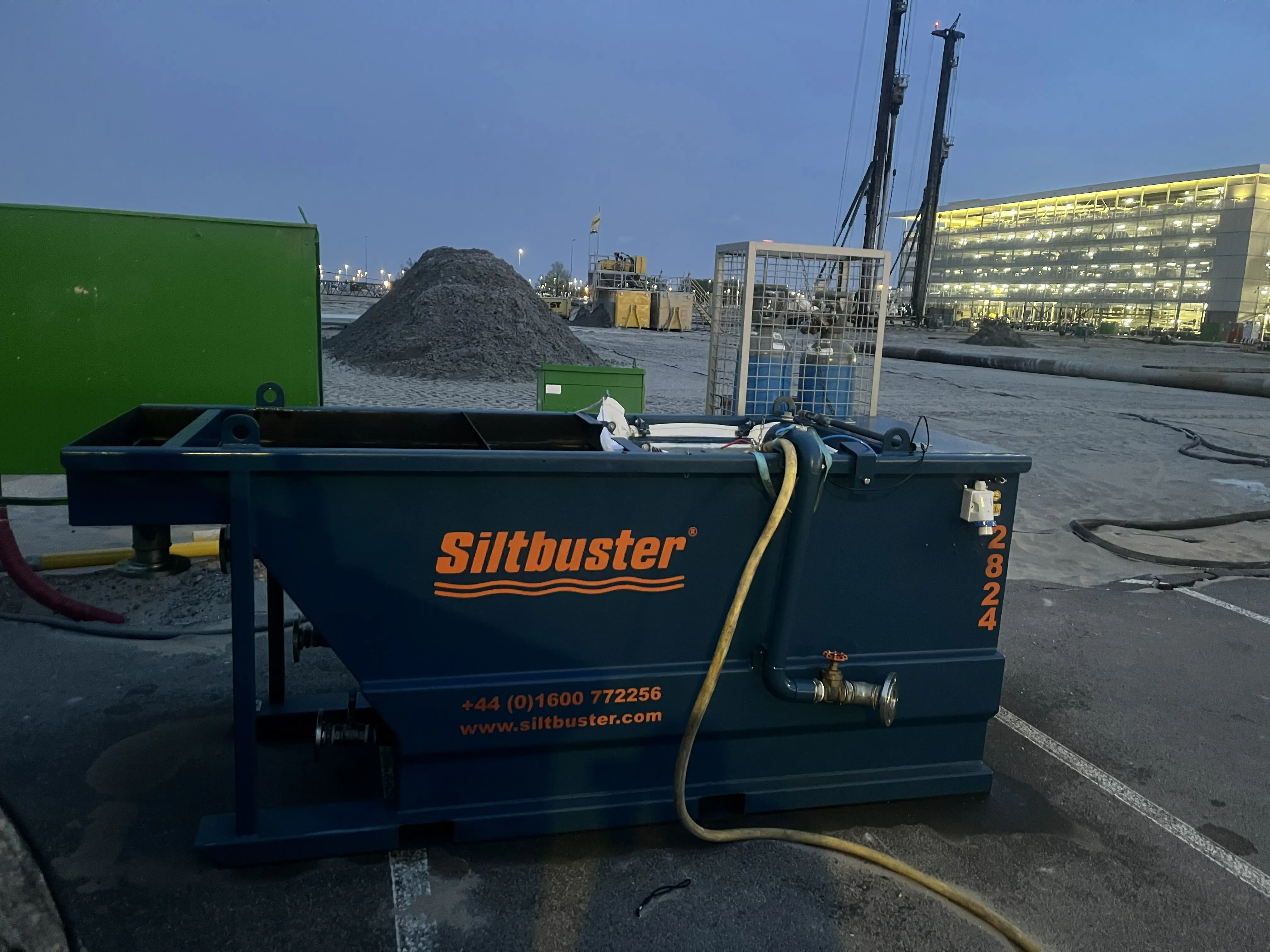 Siltbuster HD Unit van Vanderkamp op een bouwlocatie bij Schiphol 