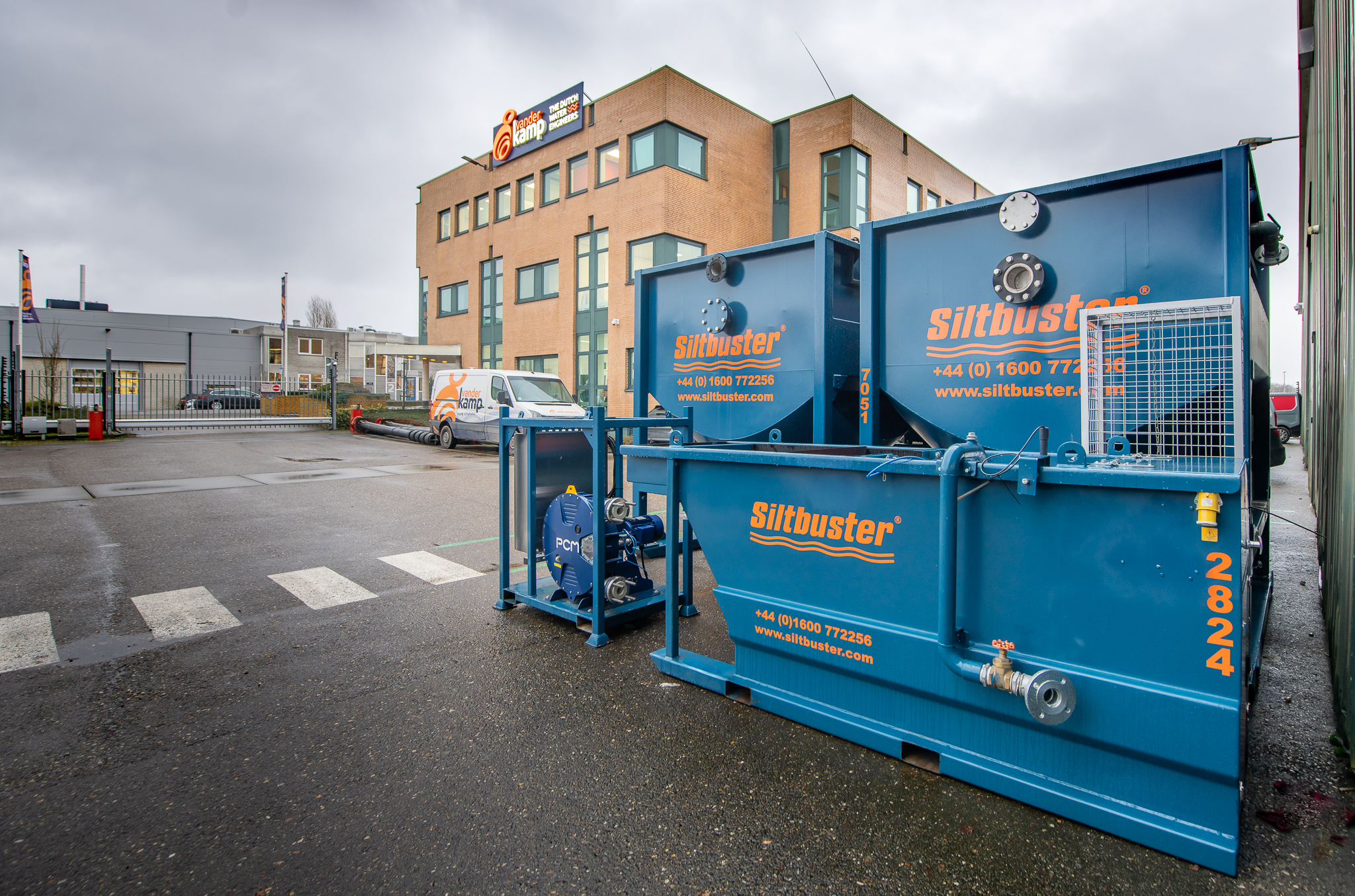 De tijdelijke waterbehandeling installaties van Siltbuster bij Vanderkamp