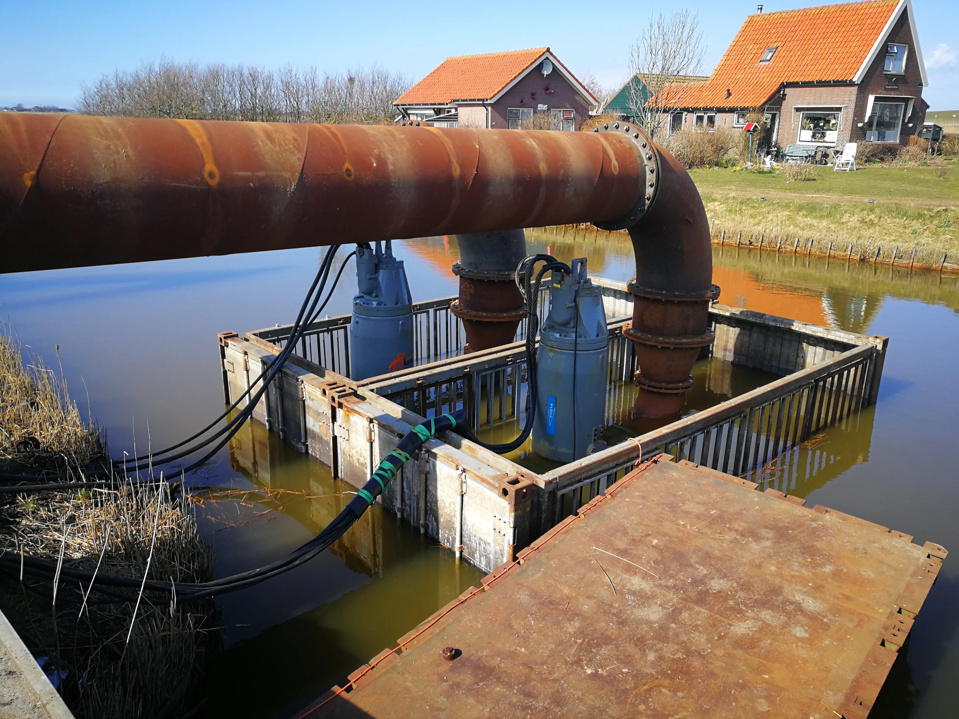 Gemaal Dijkmanshuizen op Texel word ondersteunt Vanderkamp