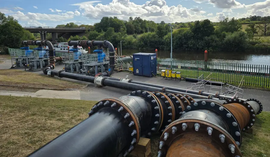 Raw water bypass solution in Huntingdon on hire from Selwood's Bedford depot 