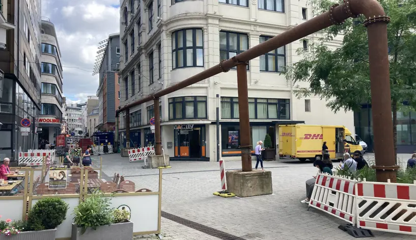 Projekt of Vanderkamp in Wuppertal stad centrum rohrleitungen. 