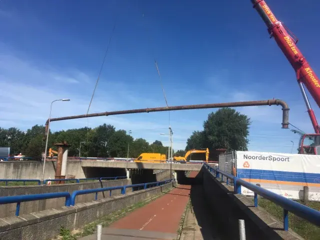 Vanderkamp maakt wegoverspanning in Zwolle