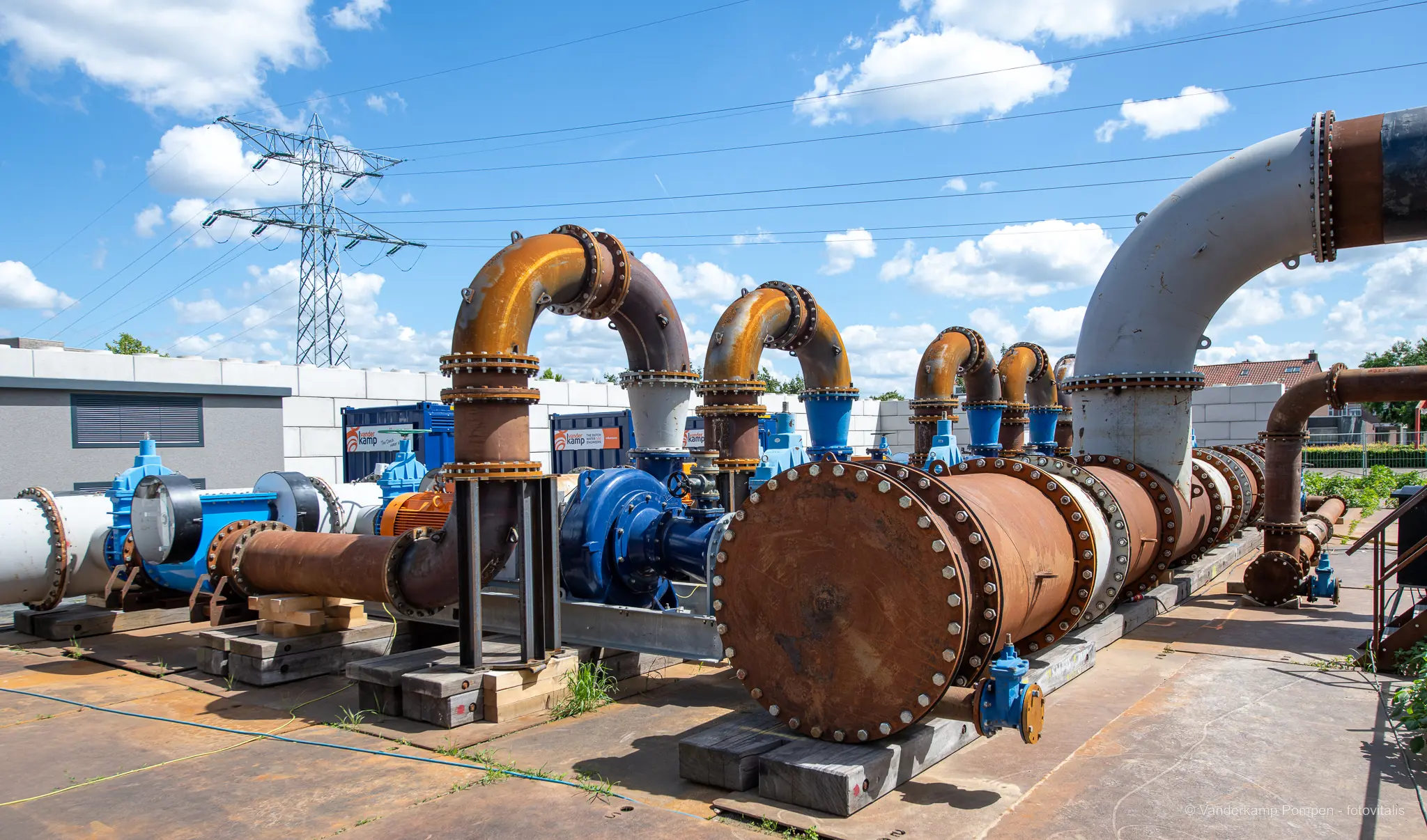 Installatie ter vervanging van stamriool oss oijen aangelegd door Vanderkamp Pompen.
