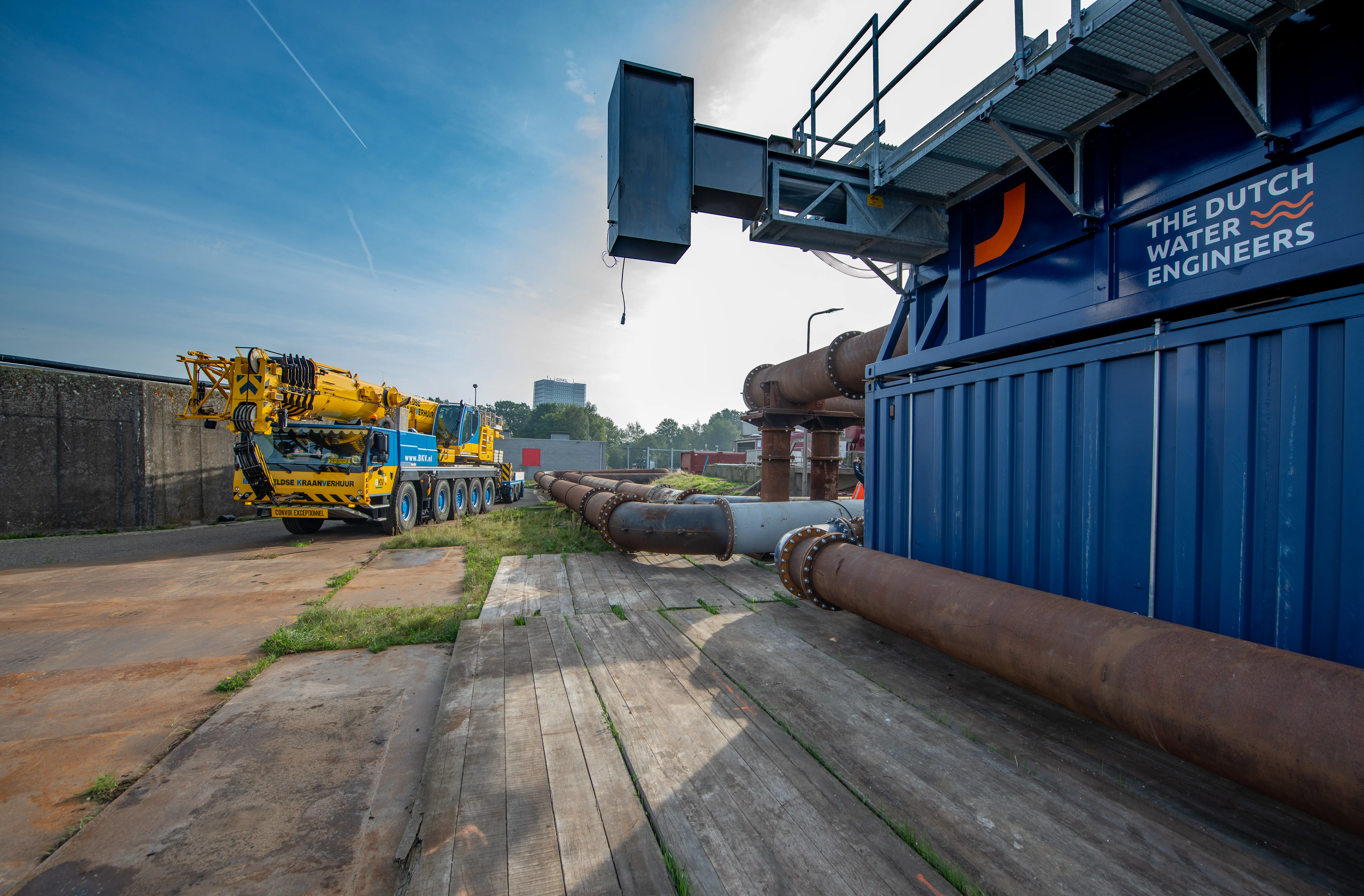 Vanderkamp plaatst Tijdelijk pompinstallatie Bypass RWZI Apeldoorn